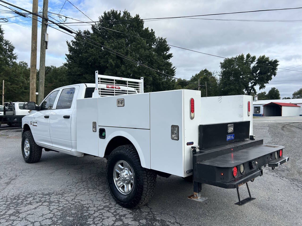 Used 2018 RAM 3500 Tradesman w/ Chrome Appearance Group AWD/4WD image 9