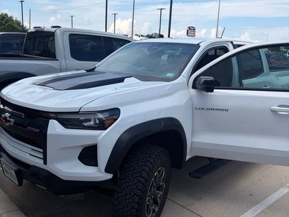 Used 2024 Chevrolet Colorado ZR2 w/ Technology Package