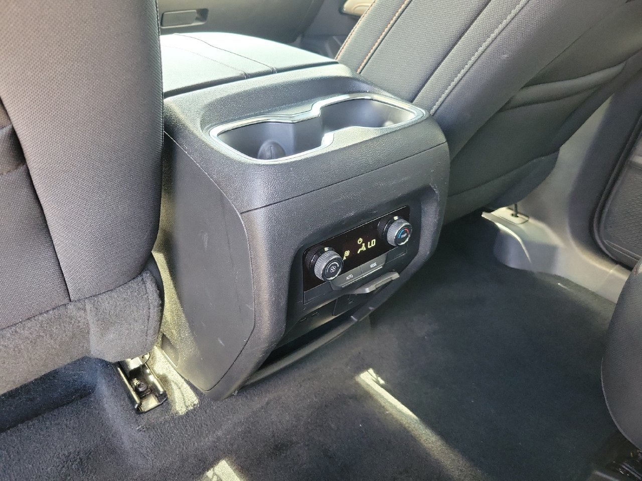 Certified 2026 Chevrolet Traverse LT w/ Driver Confidence Package FWD image 11