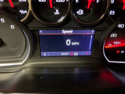 Used 2019 Chevrolet Silverado 1500 RST image 21