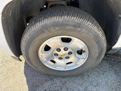 Used 2014 Chevrolet Suburban LT AWD/4WD image 37