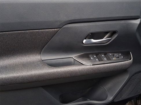 New 2026 Nissan Kicks SV w/ Cold Weather Package image 9