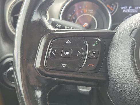 Used 2019 Jeep Wrangler Unlimited Sport S AWD/4WD image 17