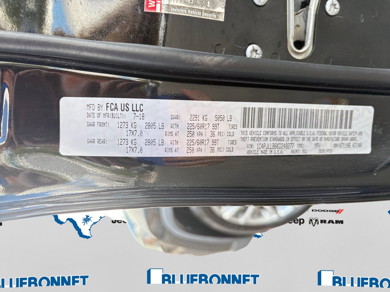 Used 2019 Jeep Cherokee Latitude Plus FWD image 24