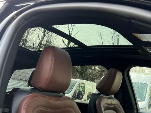 New 2026 Lincoln Aviator Reserve w/ Jet Appearance Package AWD/4WD image 8