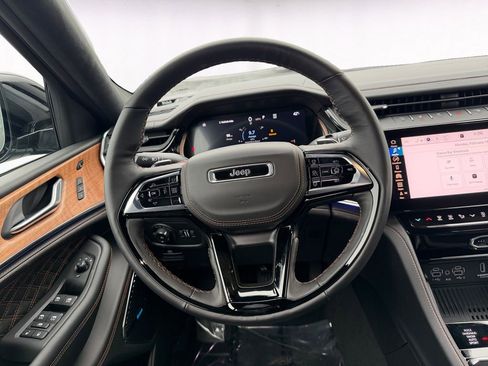 New 2026 Jeep Grand Cherokee L Summit image 12
