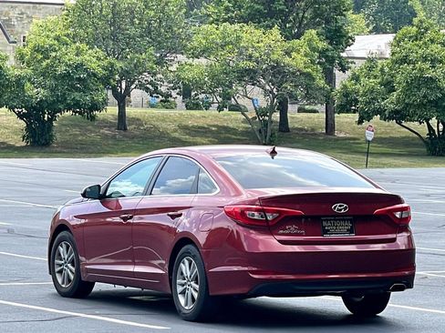 Used 2016 Hyundai Sonata SE FWD image 4