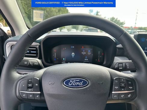 Used 2025 Ford Maverick XLT w/ XLT Luxury Package AWD/4WD image 11