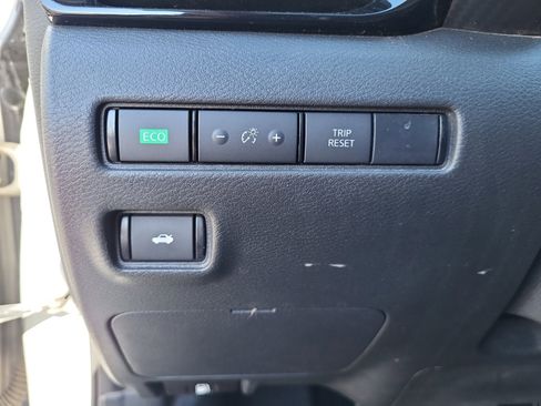 Used 2023 Nissan Sentra SV image 28