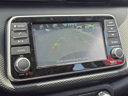 New 2025 Nissan Kicks Play S image 9