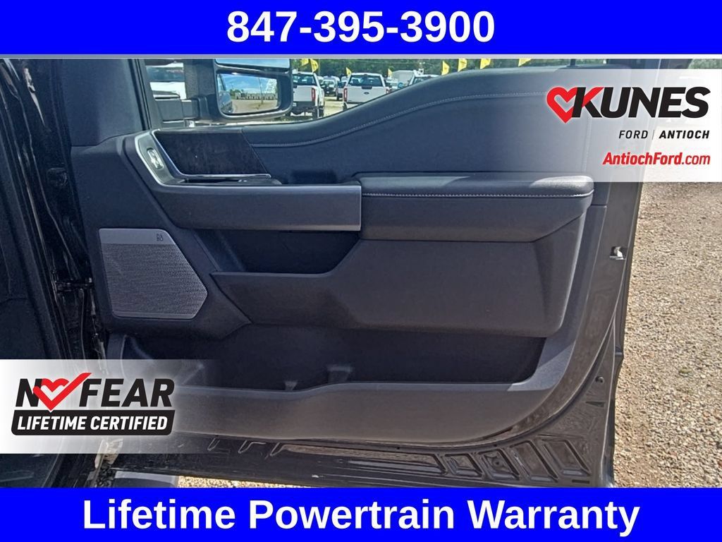Used 2025 Ford F250 Lariat AWD/4WD image 23