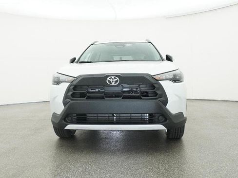 New 2026 Toyota Corolla Cross LE w/ Moonroof Package FWD image 31