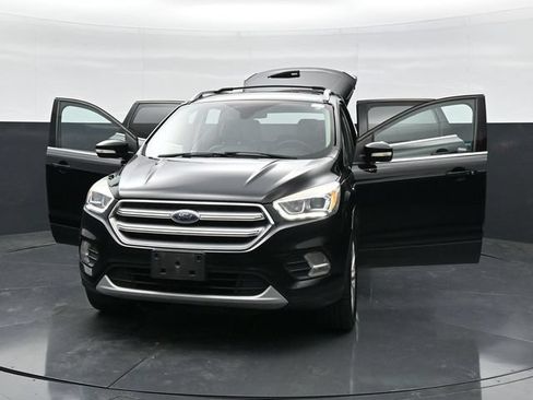 Used 2017 Ford Escape Titanium AWD/4WD image 42