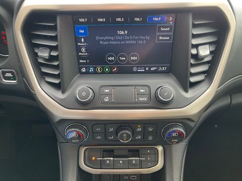 Used 2023 GMC Acadia Denali w/ Denali Ultimate Package image 11