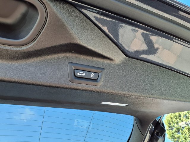 Used 2022 BMW X5 sDrive40i w/ Parking Assistance Package RWD image 10