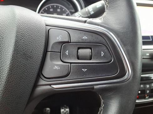 Used 2023 Buick Encore GX Select w/ Sport Touring Package image 33