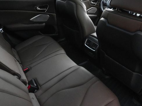 Used 2024 Acura RDX SH-AWD w/ Advance Package image 34