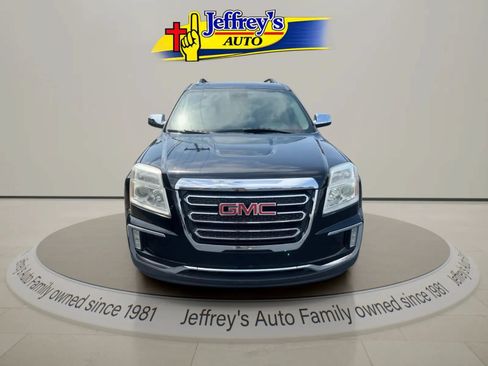 Used 2017 GMC Terrain SLT FWD image 5