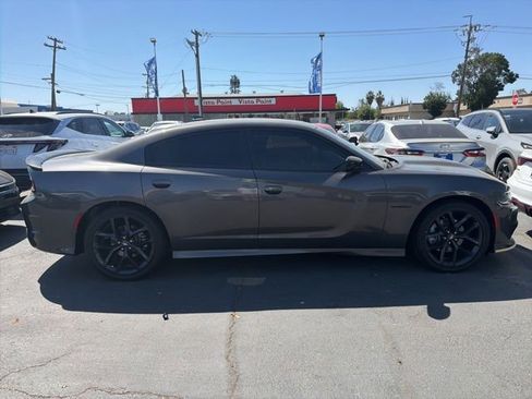 Used 2022 Dodge Charger R/T w/ Blacktop Package RWD image 3