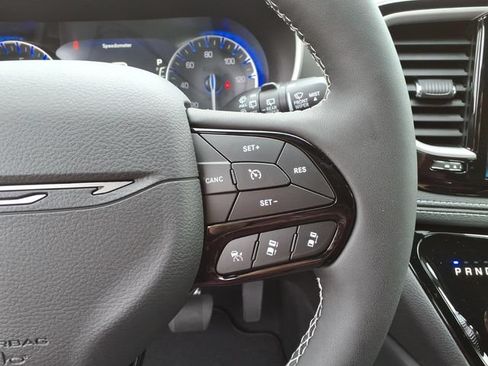 New 2027 Chrysler Pacifica Limited FWD image 20