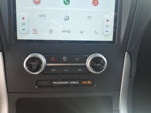 Certified 2022 Ford Edge SEL w/ Convenience Package image 18