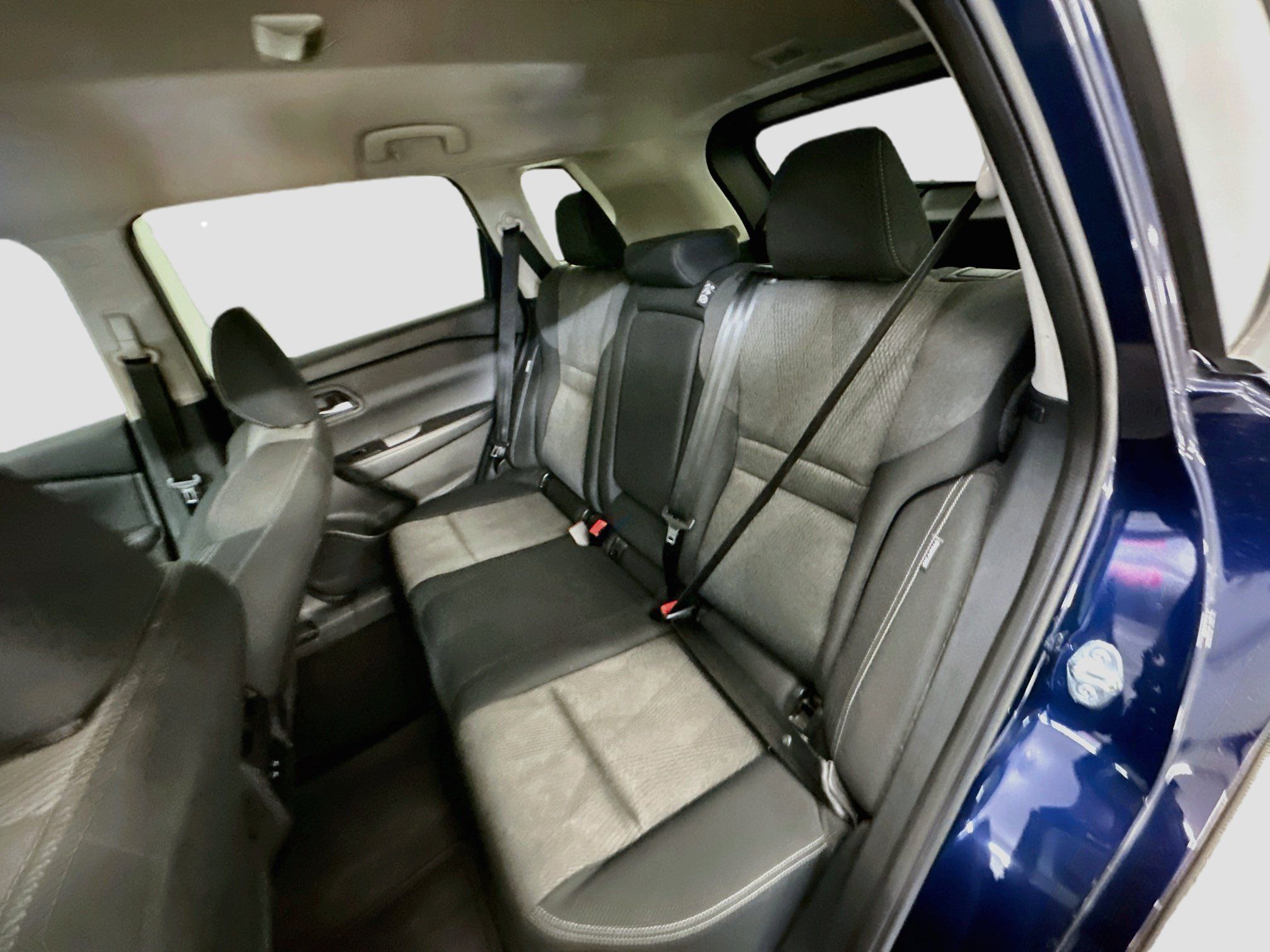 Used 2025 Nissan Rogue SV AWD/4WD image 28