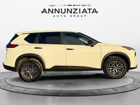 Certified 2024 Nissan Rogue S image 6