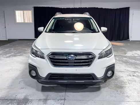 Used 2019 Subaru Outback 2.5i Premium image 3