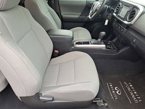Used 2018 Toyota Tacoma SR5 image 27