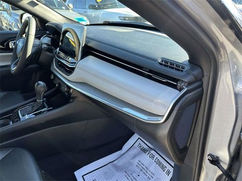 Certified 2023 Jeep Compass Limited image 24