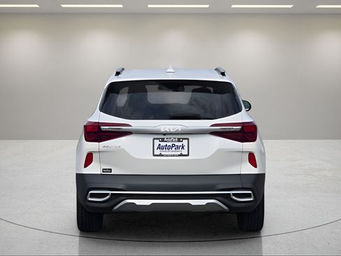 Used 2022 Kia Seltos EX AWD/4WD image 9