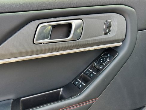 New 2026 Ford Explorer ST-Line w/ ST-Line Street Pack AWD/4WD image 25