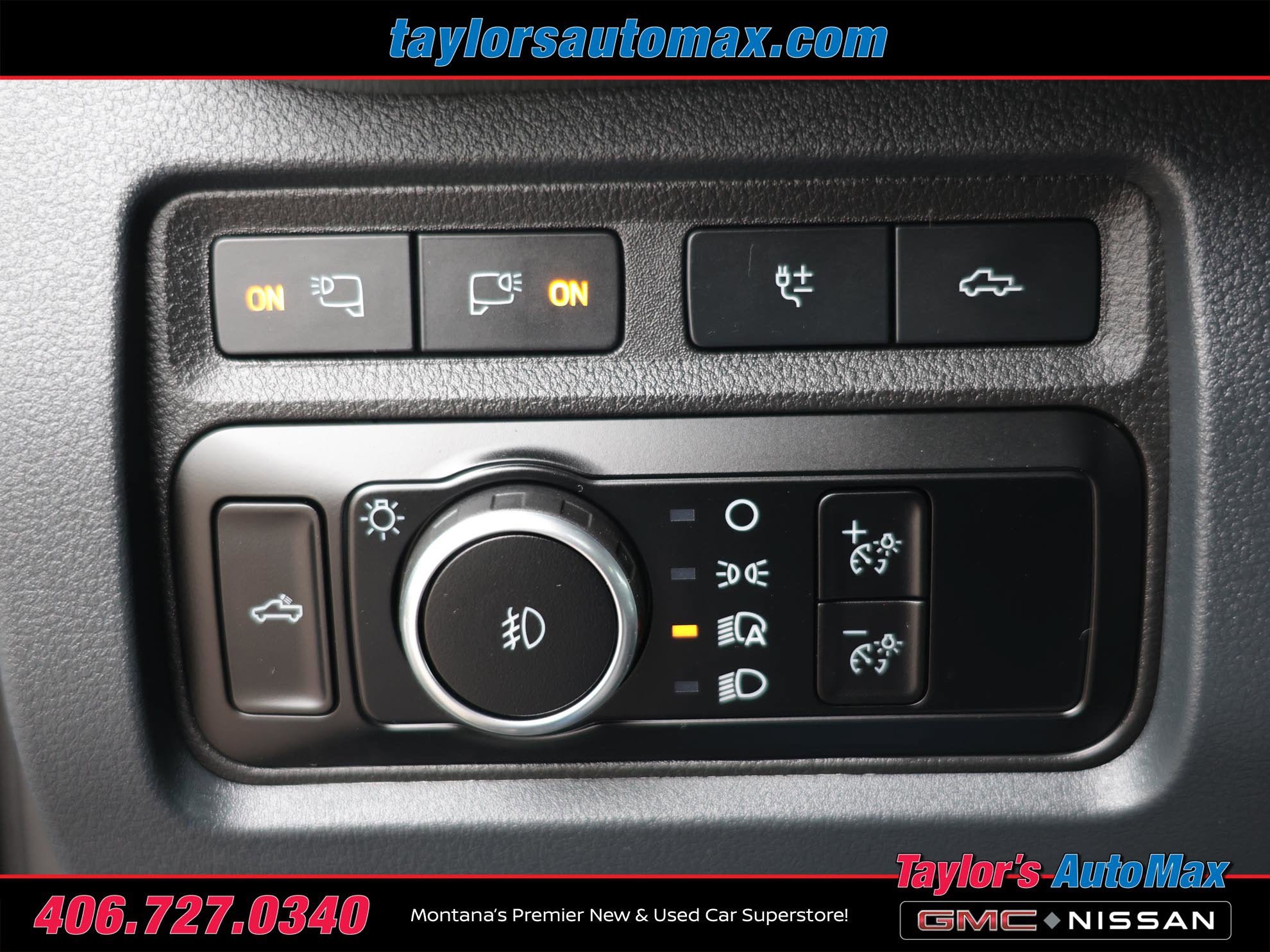 Used 2023 Ford F350 Platinum w/ Tremor Off-Road Package AWD/4WD image 32