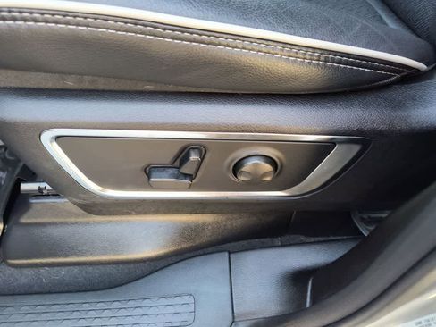 Used 2026 RAM 1500 Laramie w/ Night Edition image 12