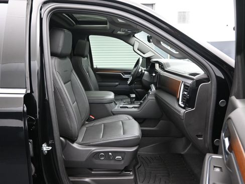 Used 2024 GMC Sierra 1500 Denali w/ Denali Reserve Package image 13
