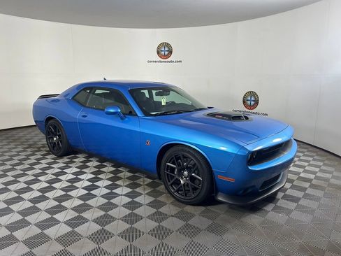 Used 2016 Dodge Challenger R/T Scat Pack RWD image 15