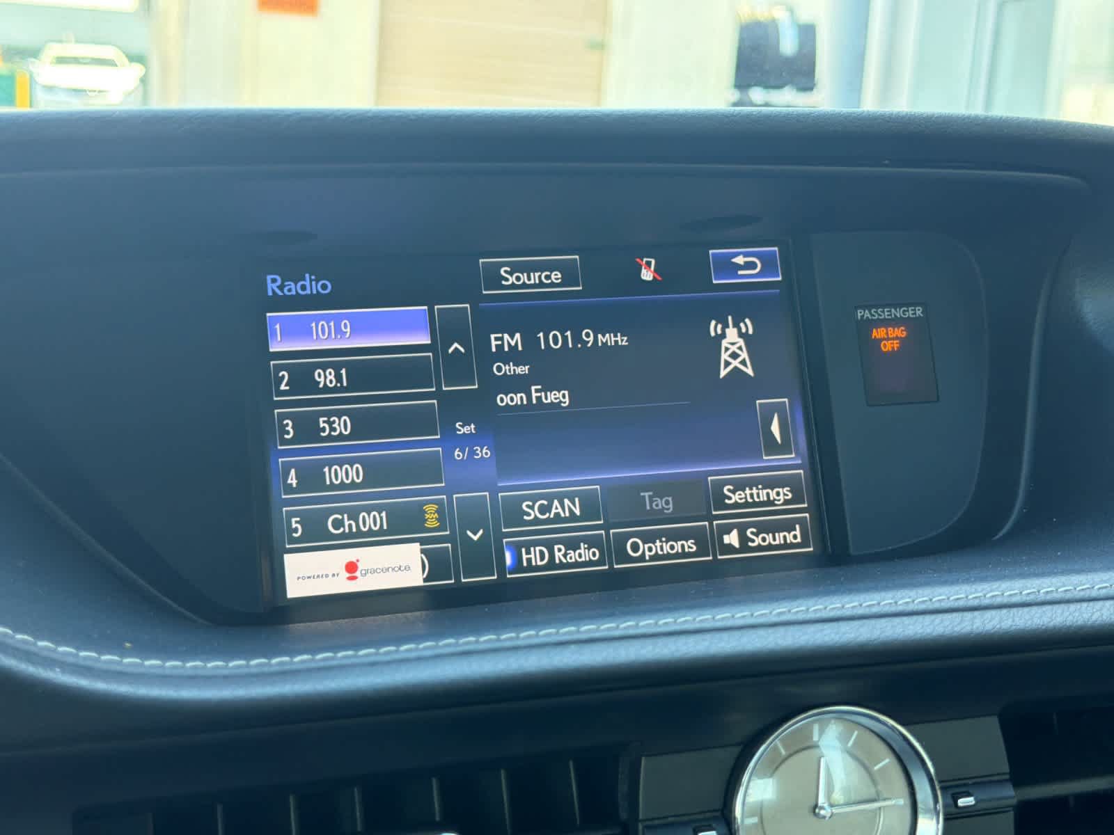 Used 2015 Lexus ES 350 w/ Luxury Package FWD image 18