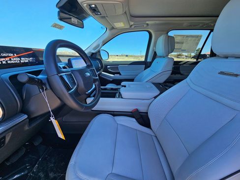 New 2026 Ford Expedition Max Platinum w/ Platinum Ultimate Package AWD/4WD image 12