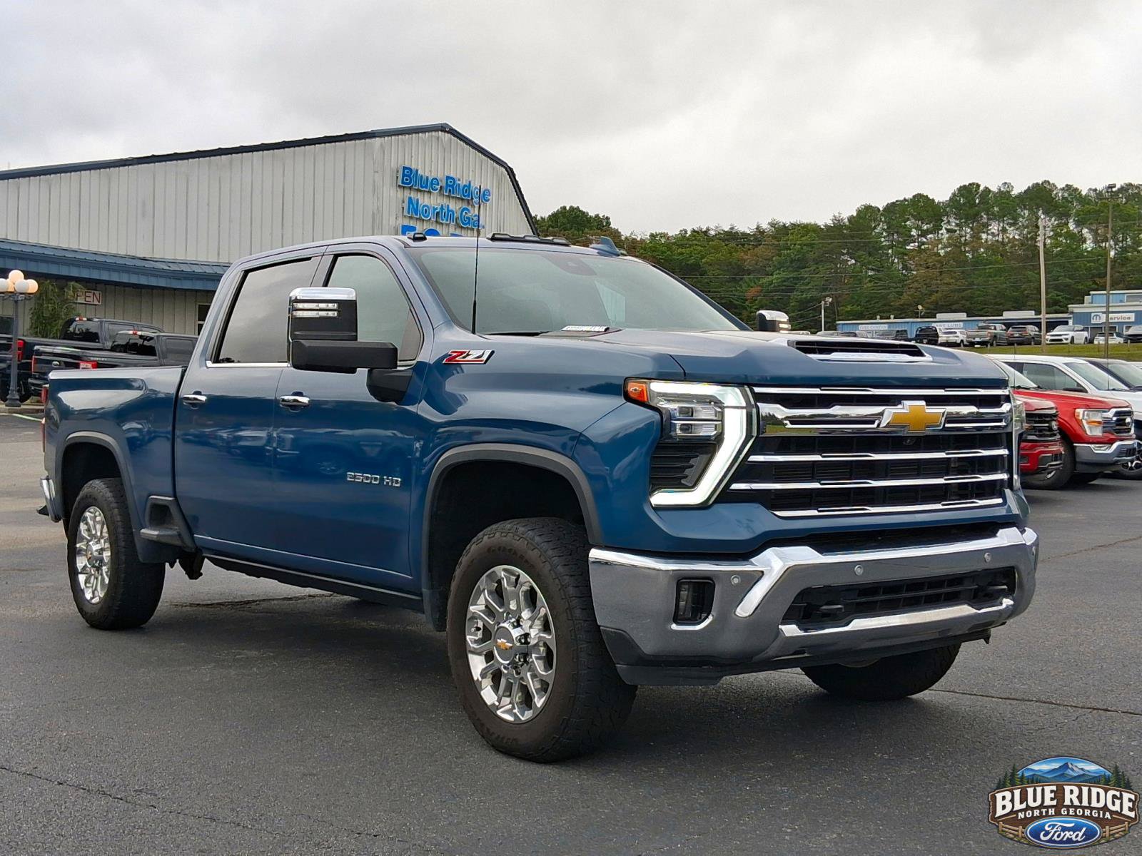 Used 2024 Chevrolet Silverado 2500 LTZ w/ LTZ Premium Package AWD/4WD image 7