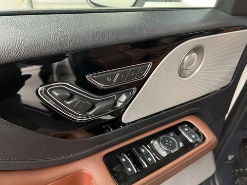 New 2026 Lincoln Aviator Reserve image 28