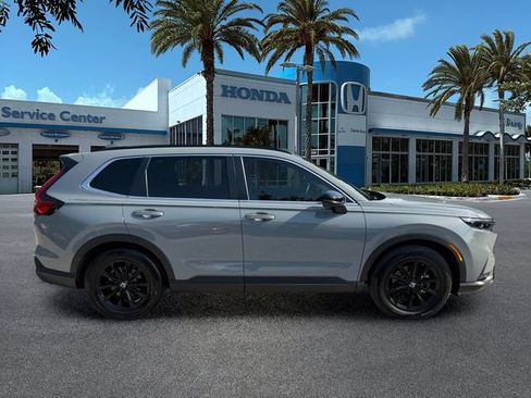 Used 2025 Honda CR-V Sport-L image 9