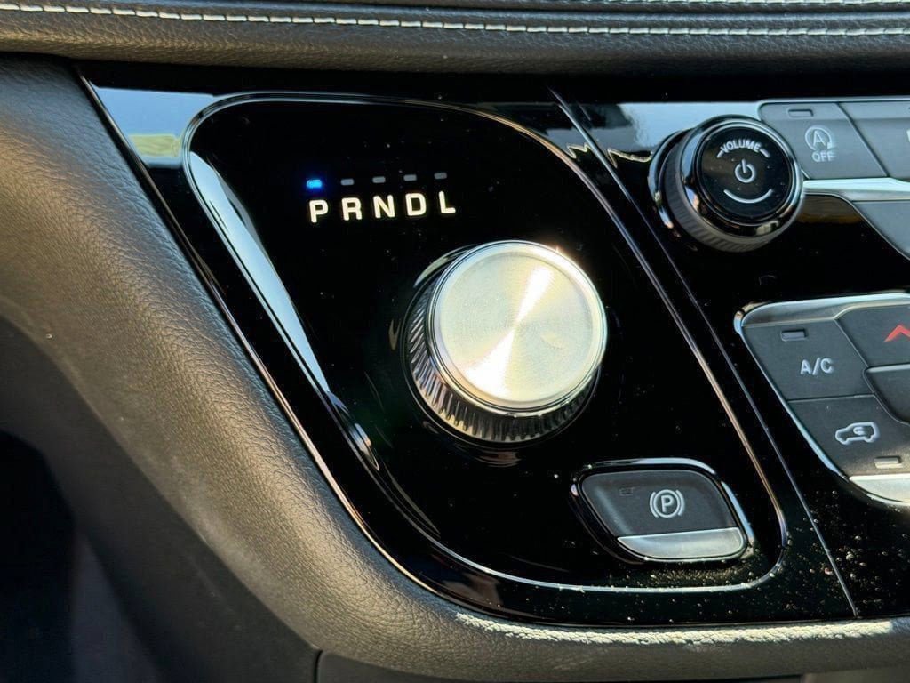 New 2026 Chrysler Pacifica Select w/ S Appearance Package FWD image 22
