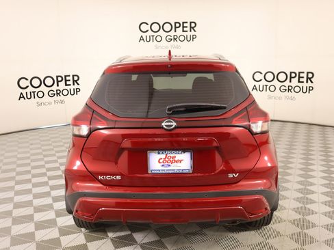Used 2022 Nissan Kicks SV image 20