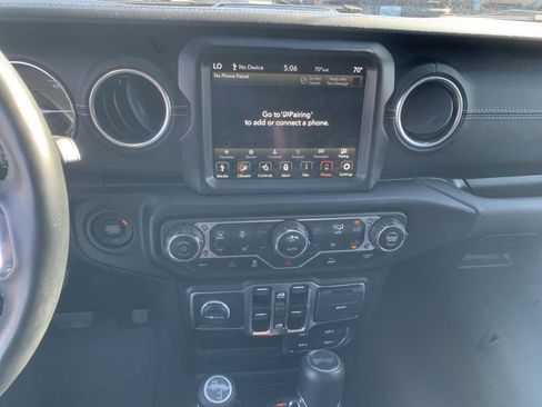 Used 2023 Jeep Wrangler Unlimited Sahara w/ Cold Weather Group image 20