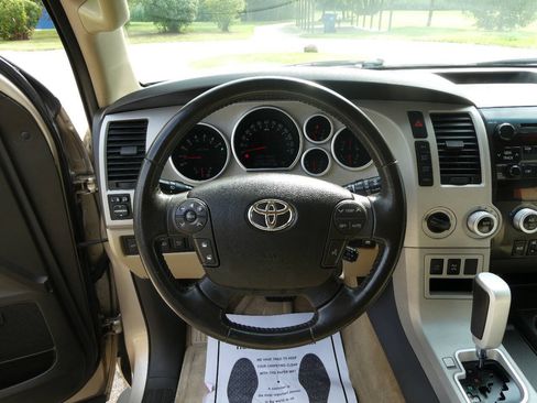 Used 2008 Toyota Sequoia Limited AWD/4WD image 11