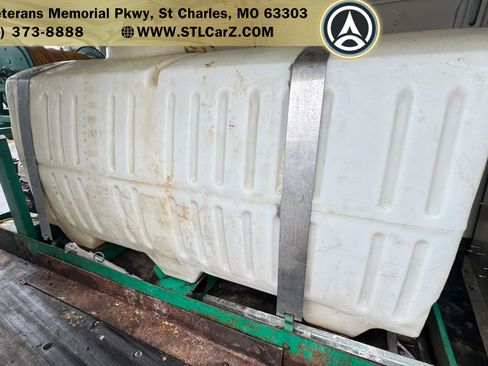 Used 2015 Chevrolet Express 2500 RWD image 17