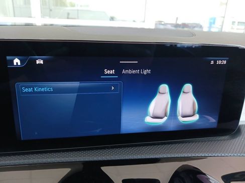 Used 2025 Mercedes-Benz CLA 250 image 25