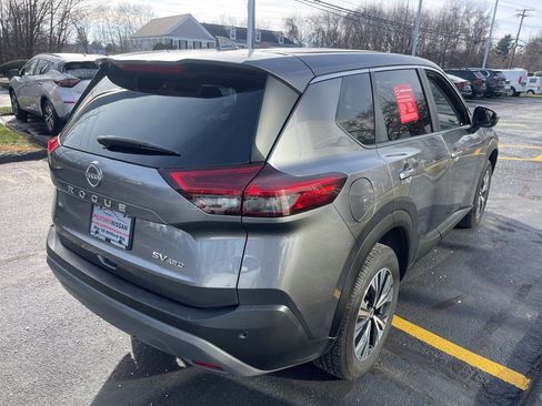 Certified 2023 Nissan Rogue SV image 5