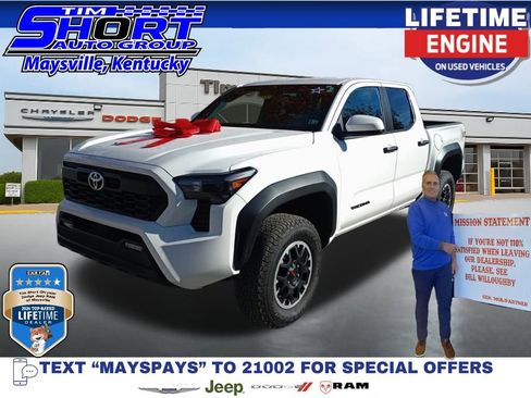 Used 2024 Toyota Tacoma SR5 image 1