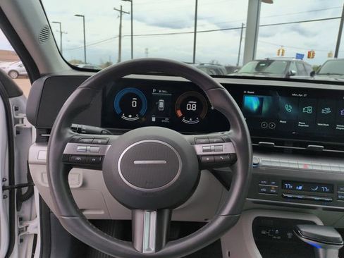 Used 2024 Hyundai Kona SEL AWD/4WD image 31